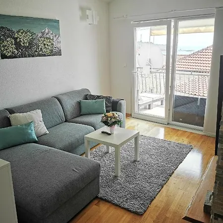 Dvor - Ap1, Ap2, Ap3 Lejlighed *