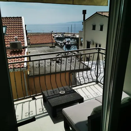 Dvor - Ap1, Ap2, Ap3 *