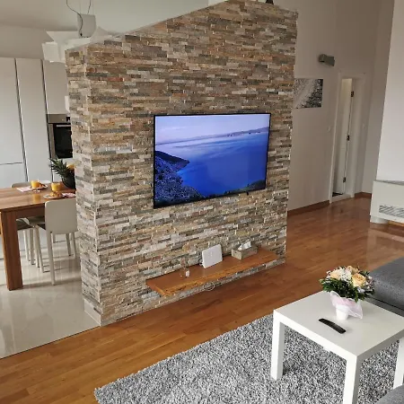 Lejlighed Dvor - Ap1, Ap2, Ap3