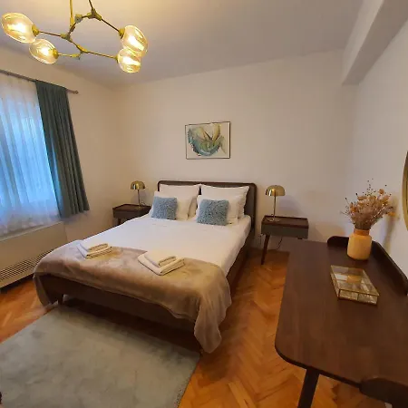 Apartment Dvor - Ap1, Ap2, Ap3 *