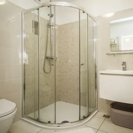 Dvor - Ap1, Ap2, Ap3 *