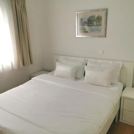 Dvor - Ap1, Ap2, Ap3