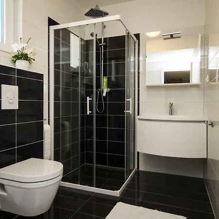 Dvor - Ap1, Ap2, Ap3 *