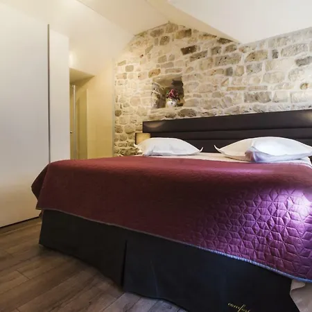 Dvor - Ap1, Ap2, Ap3