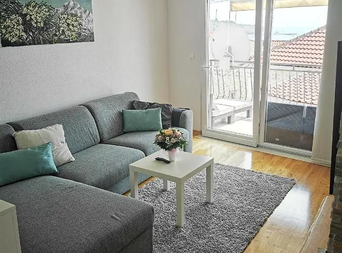 Dvor - Ap1, Ap2, Ap3 Apartament *