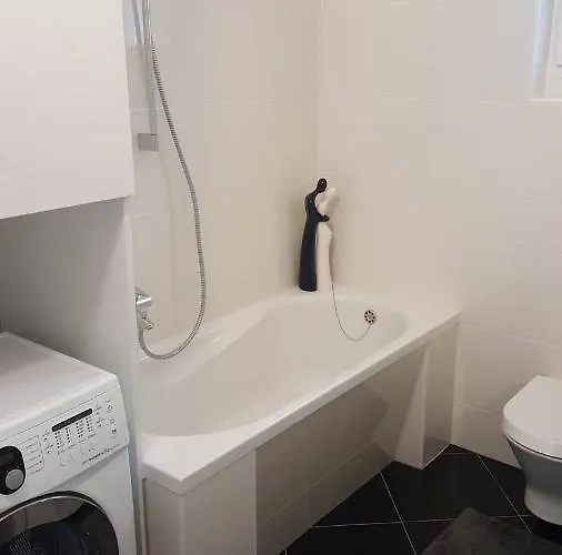 Dvor - Ap1, Ap2, Ap3 Apartament