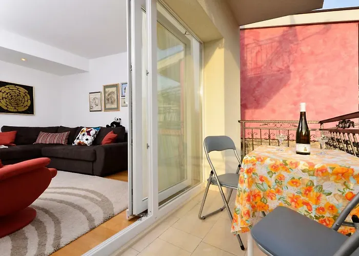 Apartament Dvor - Ap1, Ap2, Ap3 Baška Voda