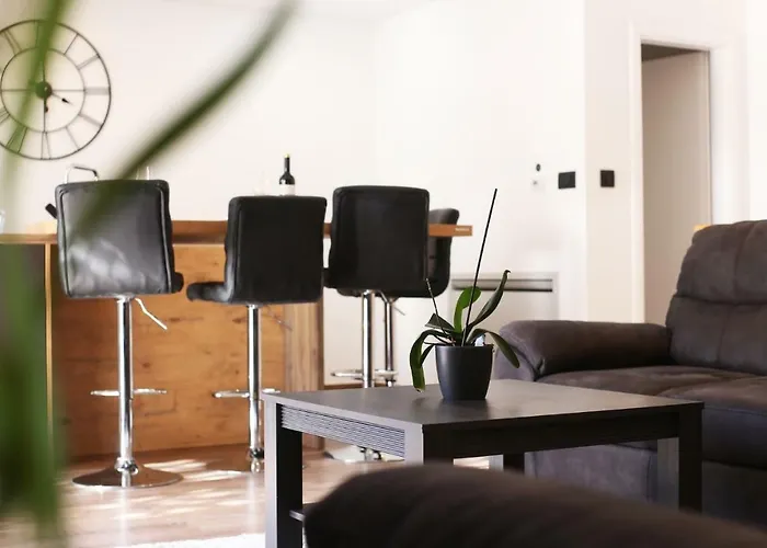 Dvor - Ap1, Ap2, Ap3 Apartament